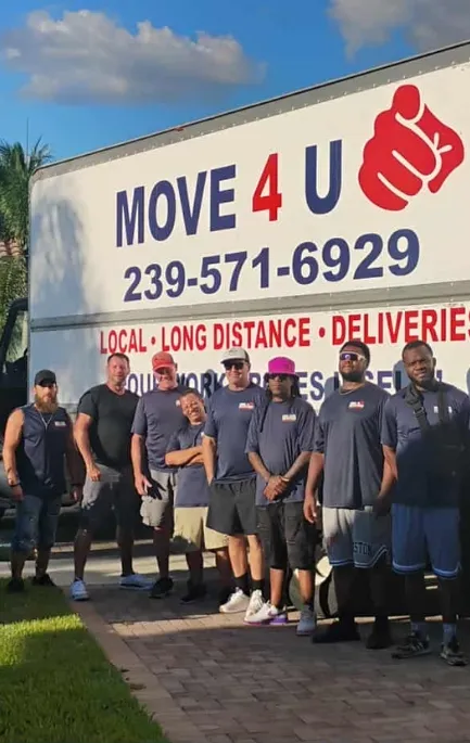 The Movers 4U team with local and long-distance moving truck in Naples Florida